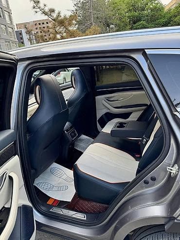 byd qin plus салон: BYD Song Plus: 2022 г., Автомат, Электромобиль, Кроссовер — 9