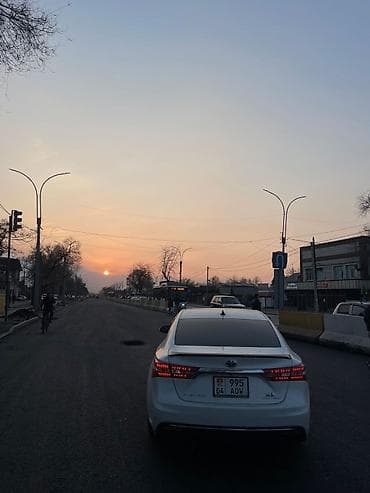 тойота 65: Toyota Avalon: 2015 г., 2.5 л, Автомат, Гибрид, Седан — 10