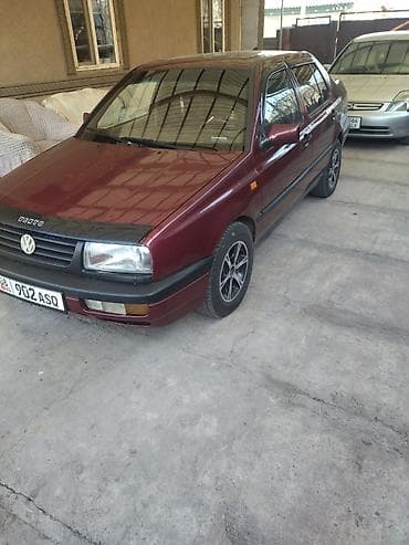 wolksvagen jetta: Volkswagen Vento: 1992 г., 1.8 л, Ручные, Бензин, Седан — 1