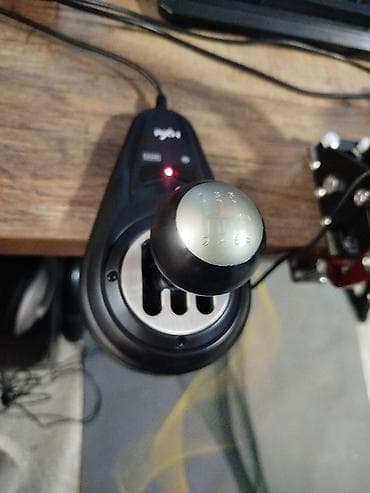 rdx:  игровой руль moza r3 + третья педаль (SR-P Lite Clutch Pedal) + — 6