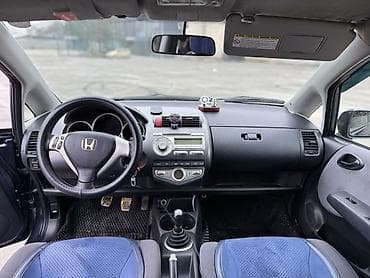Honda: Honda Jazz: 2008 г., 1.4 л, Механика, Бензин, Хэтчбэк — 8