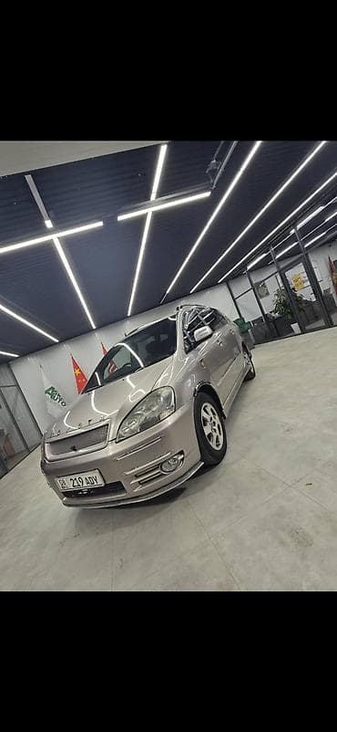 фамиля: Toyota Ipsum: 2002 г., 2.4 л, Автомат, Бензин, Минивэн — 1