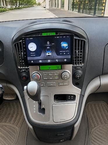 Hyundai H-1: 2010 г., 2.4 л, Автомат, Дизель, Вэн/Минивэн — 6