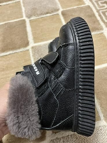 Детская обувь разная- зимние ботинки, ортопедические сандали, ботинки at lalafo.kg Детская обувь разная- зимние ботинки, ортопедические сандали, ботинки