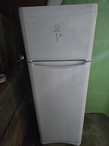 Холодильник Indesit, двухкамерный (верхняя морозильная камера, нижняя