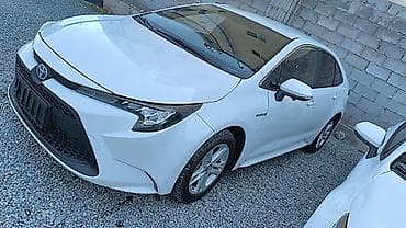 byd e2 2023: Toyota Levin: 2021 г., 1.8 л, Вариатор, Гибрид, Седан — 4