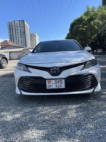 byd tang: Toyota Camry: 2019 г., 2.5 л, Автомат, Гибрид, Седан — 2