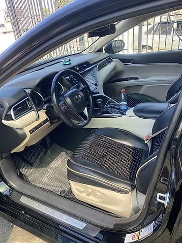 r18 235 50: Toyota Camry: 2018 г., 2.5 л, Автомат, Бензин, Седан — 10