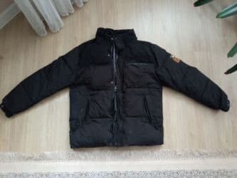 срочно продаю в связи с переездом: Пуховик на зиму Очень тёплый и удобный пуховик в оверсайз стиле — 2