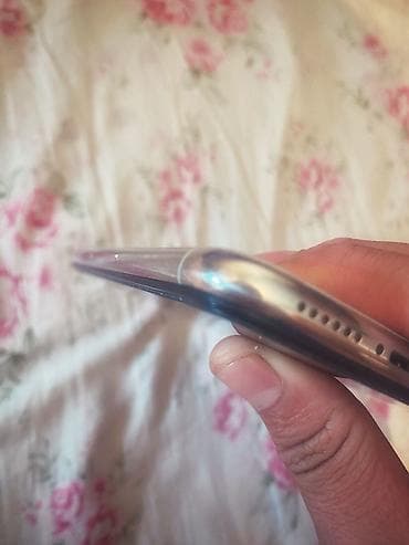 redmi k60: Смартфон с дизайном под iPhone (корпус белого цвета, блок из трех — 6