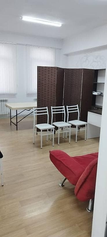Кабинет Для косметолога, В административном здании, 37 м², С оборудованием
