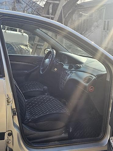 куплю автомобиль бу: Ford Focus: 1998 г., 1.6 л, Механика, Бензин, Хэтчбэк — 8