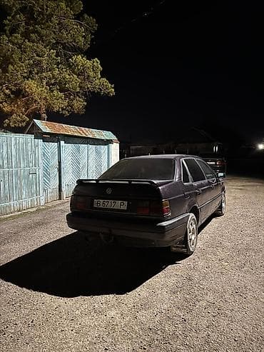 lexus nx 200: Volkswagen Passat: 1992 г., Механика, Седан — 3