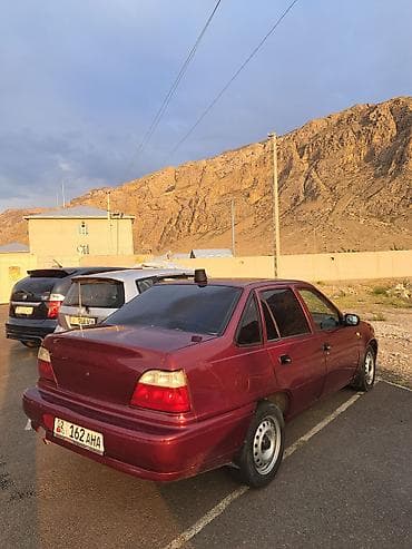 Daewoo Nexia: 1997 г., Седан