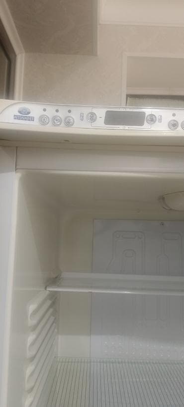 холодильник черный: Холодильник Atlant, Двухкамерный — 1