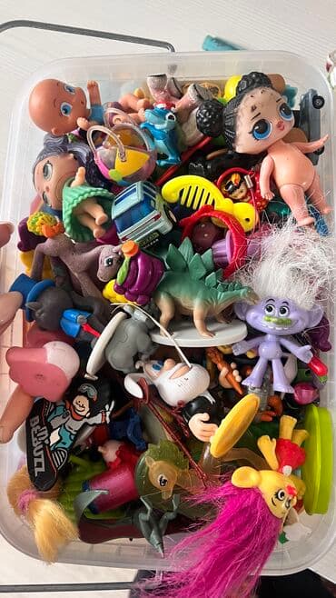 автоматы с орбизами бишкек: Ящик мелких игрушек киндер и прочее 500 сом Мячики все что на фото — 2