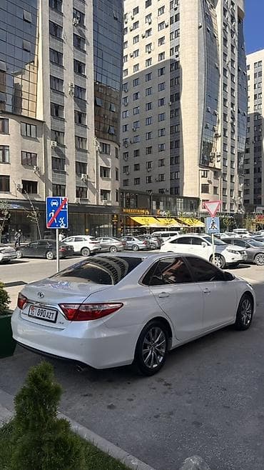 crown 2018: Toyota Camry: 2017 г., 2.5 л, Автомат, Бензин, Седан — 4