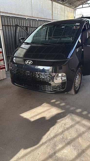 byd e7: Hyundai Staria: 2022 г., 2.2 л, Механика, Дизель, Минивэн — 1