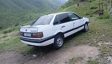 Унаа: Продается легковой автомобиль седан белого цвета. Основные — 3
