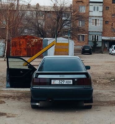 срочна прадаю авто: Audi 80: 1990 г., 1.8 л, Механика, Бензиновая, Седан — 1