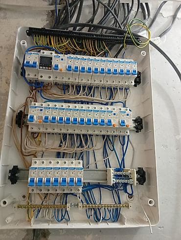 запчасти генератор: Электрический щит, Пластиковые, CHINT, Однофазные — 1