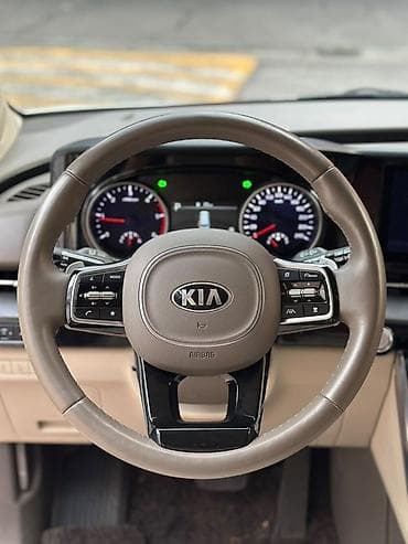 Kia Carnival: 2020 г., 2.2 л, Автомат, Дизель, Минивэн — 8