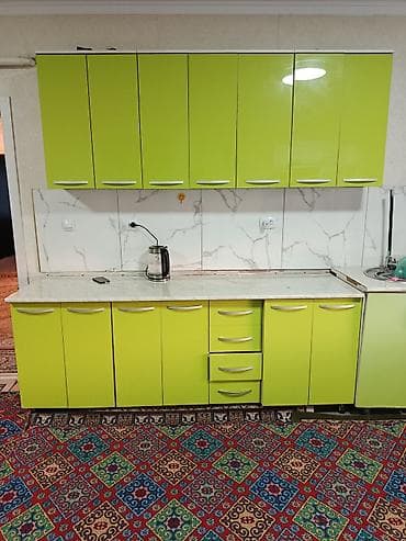 Кухонный гарнитур, цвет - Зеленый