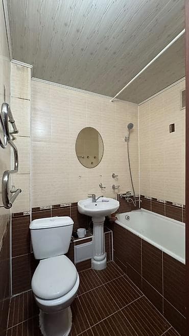 3 комнаты, 58 м², 104 серия, 4 этаж, Косметический ремонт — 7