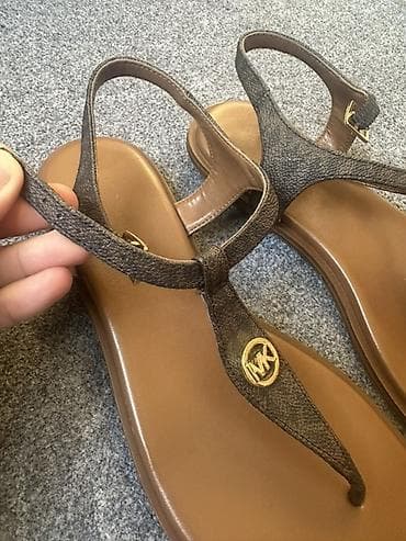 шлепк: Женские сандалии оригинал! Michael Kors 🇺🇸 Состояние пару выходов — 2