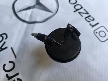 крышка бака 210: Лючок бензобака Mercedes-Benz 2001 г., Б/у, Оригинал — 2