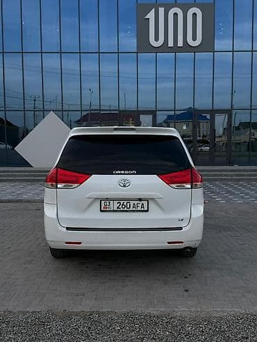 toyot: Toyota Sienna: 2011 г., 3.5 л, Автомат, Бензин, Минивэн — 6