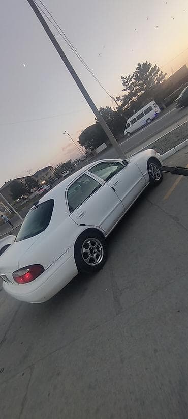 чанган юни с: Mazda 626: 2001 г., 1.8 л, Механика, Бензин, Седан — 4
