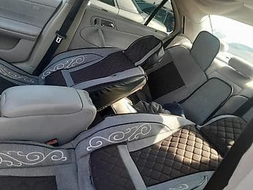 мер: Mercedes-Benz C-Class: 2002 г., Седан — 2