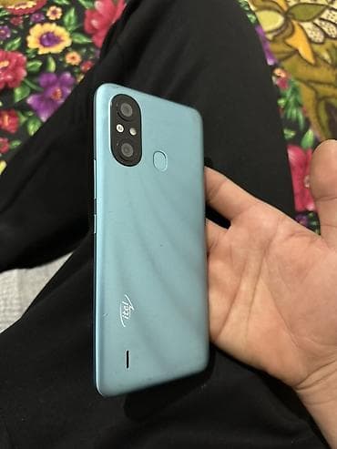 Бытовая техника: Смартфон itel (голубой) - Экран: радной ✅ Батареи: радной ✅ Не — 3