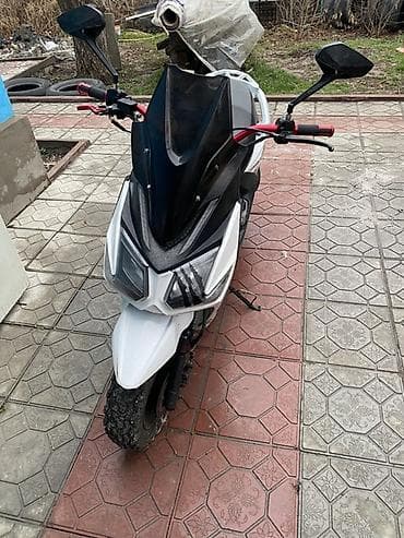 Скутер 50–125 см³ (визуально класс 50 куб.) в спортивном обвесе at lalafo.kg Скутер 50–125 см³ (визуально класс 50 куб.) в спортивном обвесе