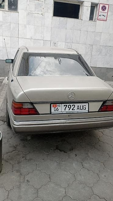 lexus e: Mercedes-Benz W124: 1991 г., Автомат, Седан — 3