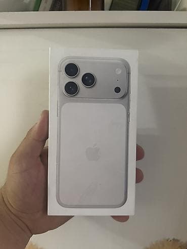 айпат про: IPhone 17 Pro Max, Новый, 256 ГБ, Серебристый — 1