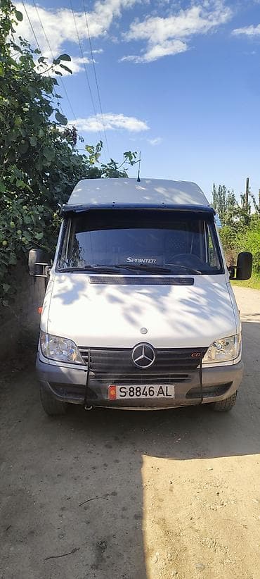 Унаа: Mercedes-Benz Спринтер: 2002 г., 2.2 л, Кол менен иштөөчү, Дизель, Van — 6