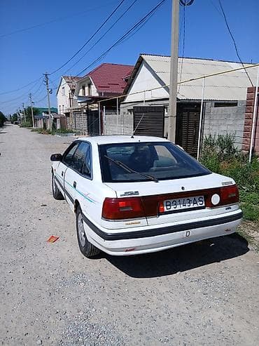 626: Mazda 626: 1989 г., 2.2 л, Механика, Бензин, Лифтбек — 2