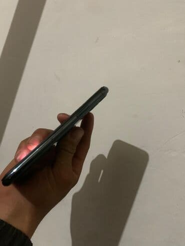 IPhone 11 Pro, Б/у, 256 ГБ, Чехол, Зарядное устройство, Кабель, 100 %