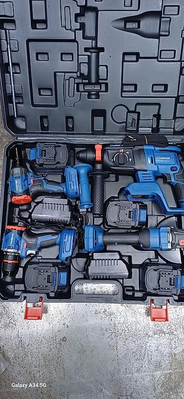 Многофункциональный аккумуляторный набор инструментов СЛАВМАШ в кейсе