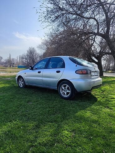 торпеда на ваз: Chevrolet Lanos: 2000 г., 1.3 л, Ручные, Бензин, Хэтчбэк — 4