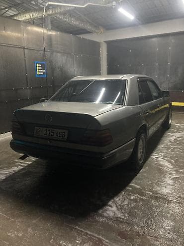 Унаа: Mercedes-Benz W124: 1988 г., Седан — 2