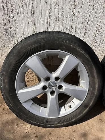 кочкор авто: Дөңгөлөктөр монтажда 225 / 60 / R 18, Жай, Колдонулган, Комплект — 3