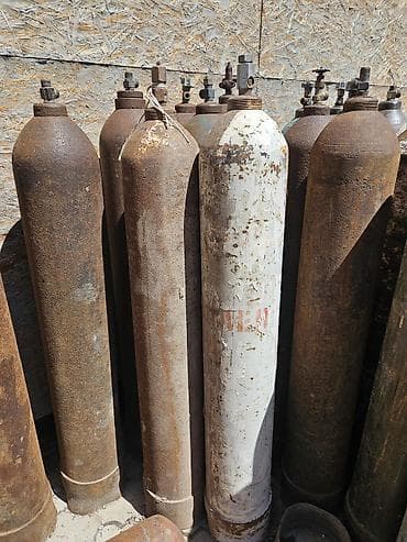 аргонный газ: Баллоны ацетиленовые — 2