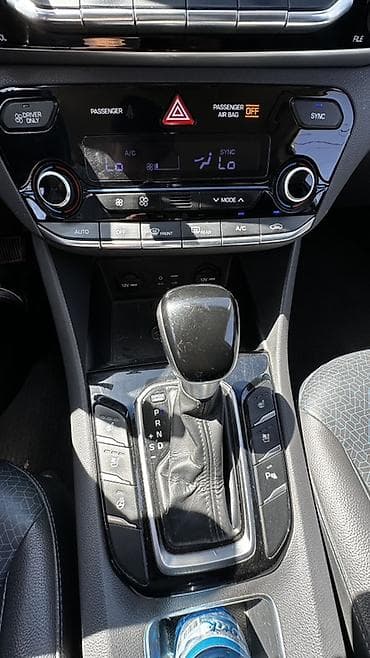 задний бампер спада: Hyundai Ioniq: 2016 г., 1.6 л, Автомат, Гибрид, Лифтбек — 8