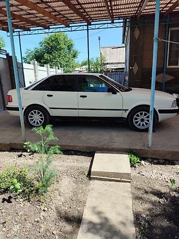 Унаа: Audi 80: 1993 г., 2 л, Кол менен иштөөчү, Газ, Седан — 3