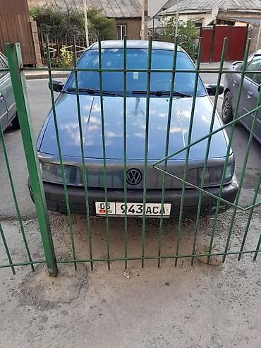 bmw m3 2019: Volkswagen Passat: 1988 г., Седан — 6