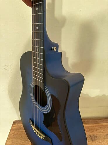 Барабаны: Жаны гитара сатылат. акустическая размер 38 комплект входит — 1