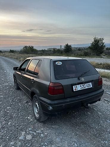 Volkswagen Golf: 1992 г., 1.8 л, Механика, Газ, Хэтчбэк — 3